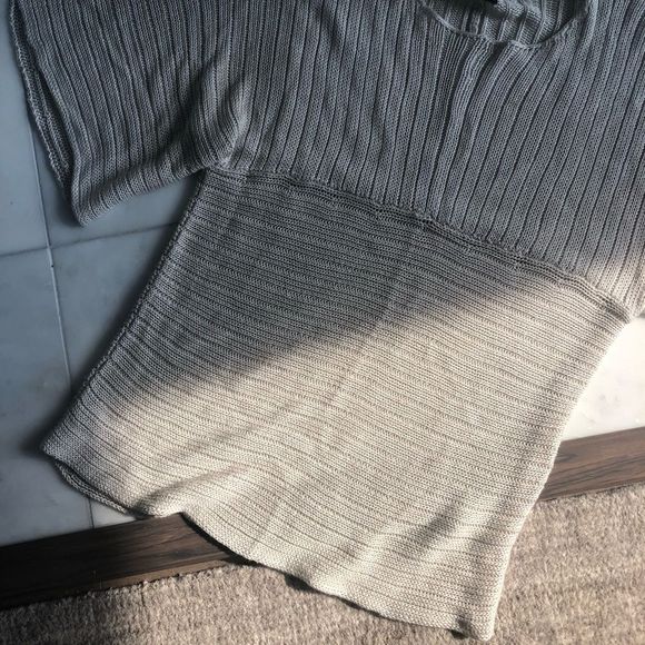 Super cool flare knit pull over sweater - Picture 3 of 7